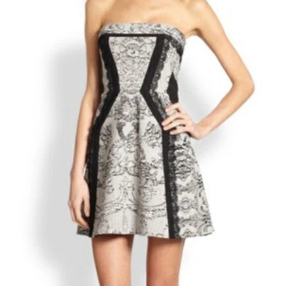 Bcbg Maxazria Sophiani dress Fit & Flare  Siz 10  Party Glam cocktail